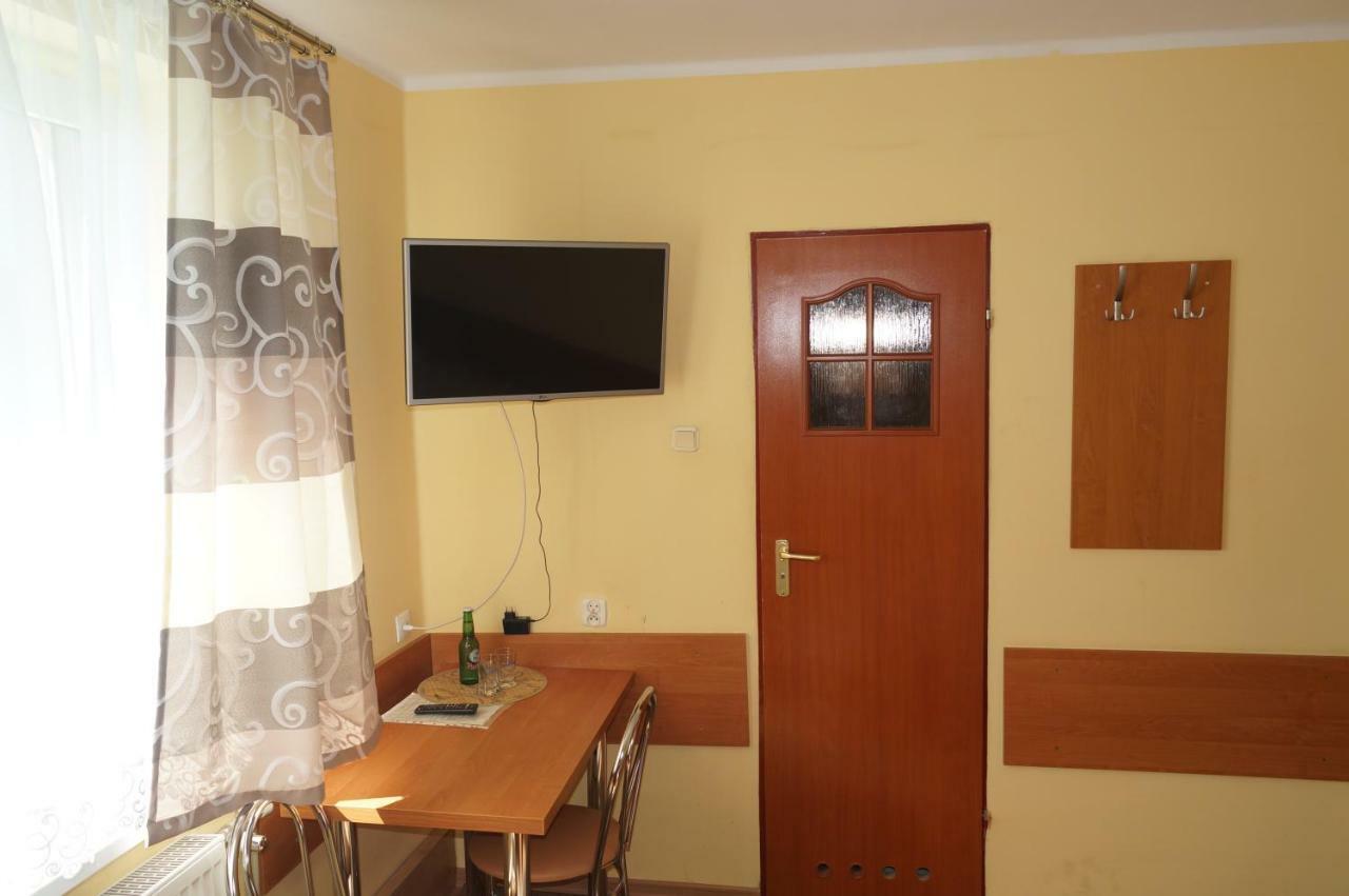 Hotel-Restauracja-Bar Rudka Ostrowiec Świętokrzyski Buitenkant foto