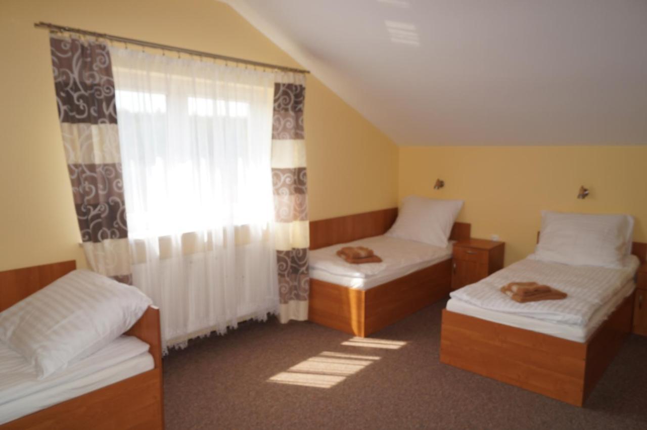 Hotel-Restauracja-Bar Rudka Ostrowiec Świętokrzyski Buitenkant foto