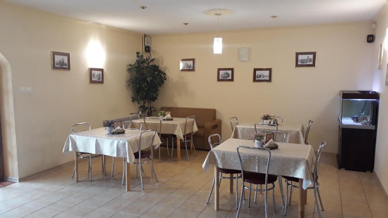 Hotel-Restauracja-Bar Rudka Ostrowiec Świętokrzyski Buitenkant foto